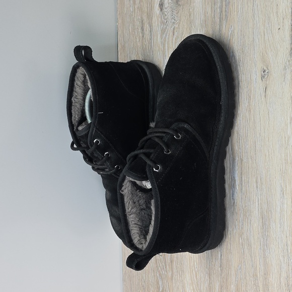 UGG Mens Neumel Classic Suede Lace-Up Ankle Chukka Boot Black Size 11 - Picture 4 of 12